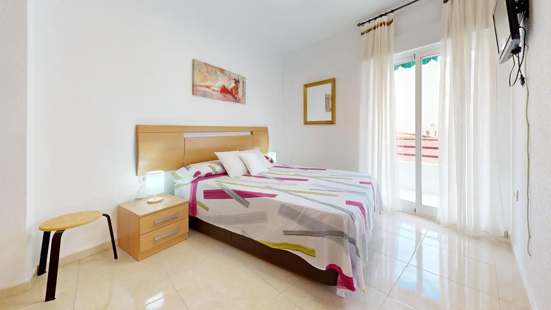 Habitación de Apartamento de alquiler en Torrevieja con Aire acondicionado, Amueblado y Balcón