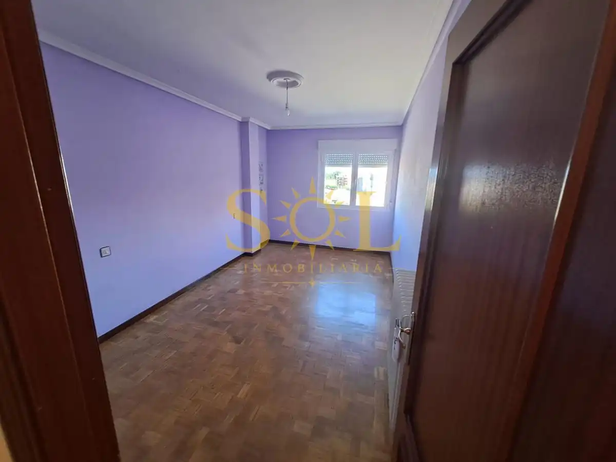 Schlafzimmer von Wohnung zum Verkauf in La Bañeza  mit Heizung, Parkett und Abstellraum