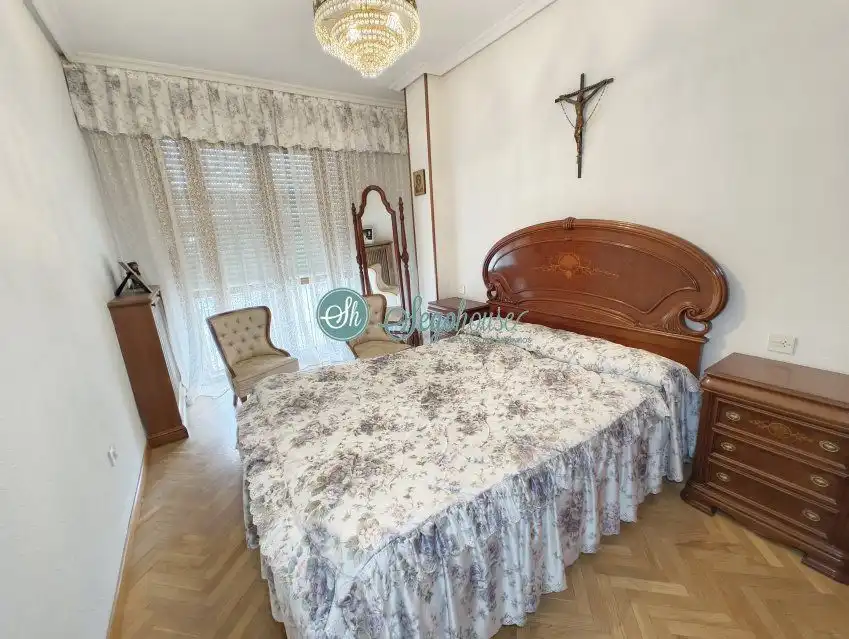Habitación de Piso en venta en Segovia con Calefacción, Terraza y Trastero