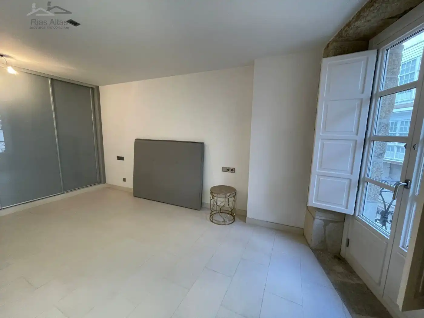Piso en venta en A Coruña Capital  con Calefacción