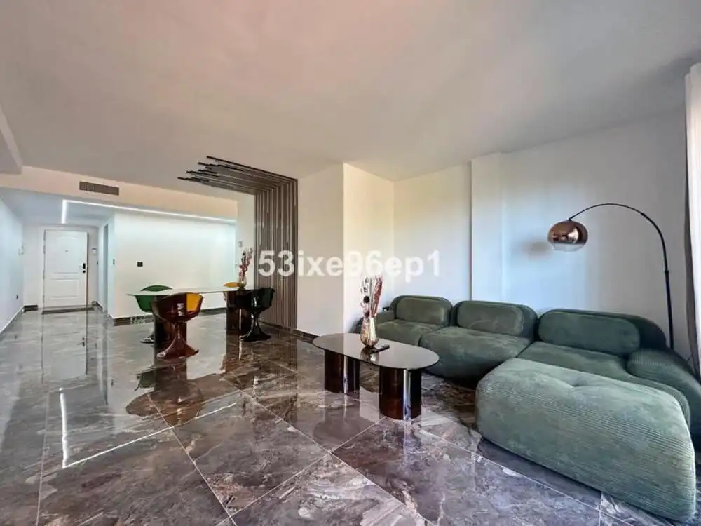 Sala de estar de Planta baja de alquiler en Marbella con Aire acondicionado, Terraza y Piscina