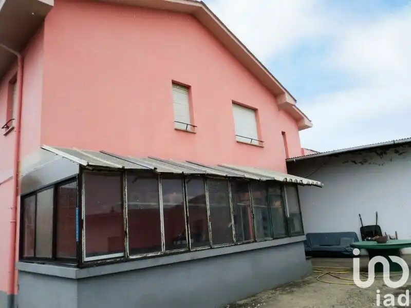 Vista exterior de Casa o chalet en venta en Villares de Órbigo con Calefacción y Terraza