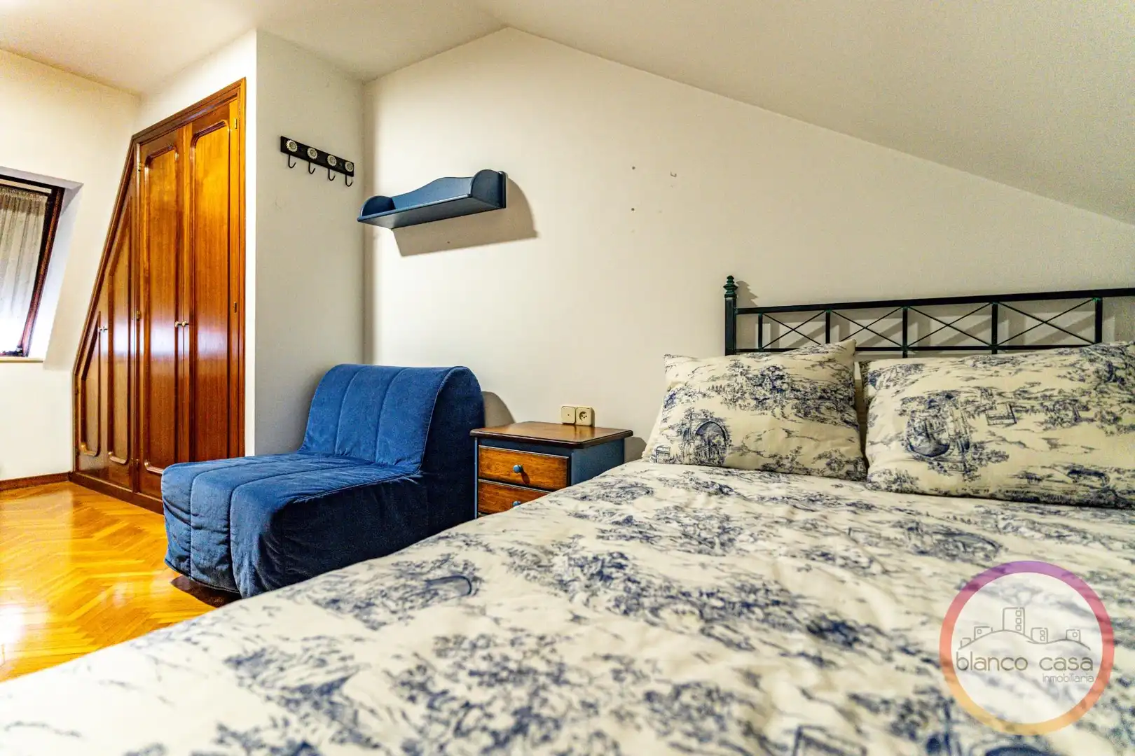 Bedroom of Flat for sale in Carballo  with Heating and Alarm