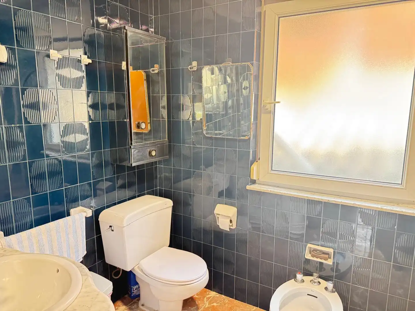 Bany de Casa o xalet en venda en Urdiales del Páramo amb Calefacció, Traster i Internet