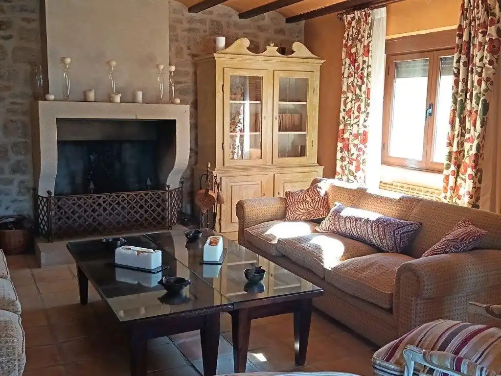 Living room of Buildings for sale in Navalonguilla