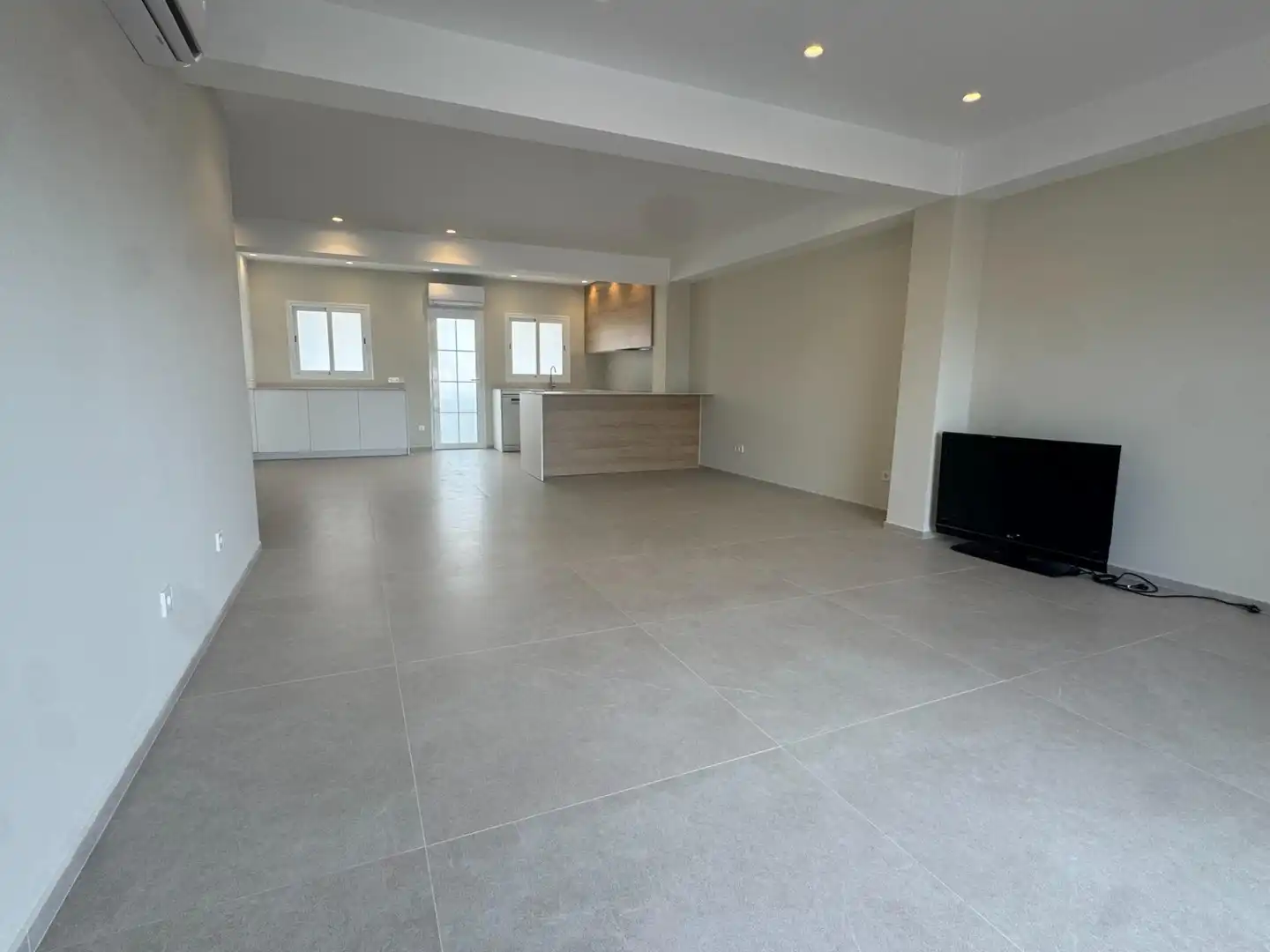 Flat for rent in Carrer GENERAL RIERA, Bons Aires