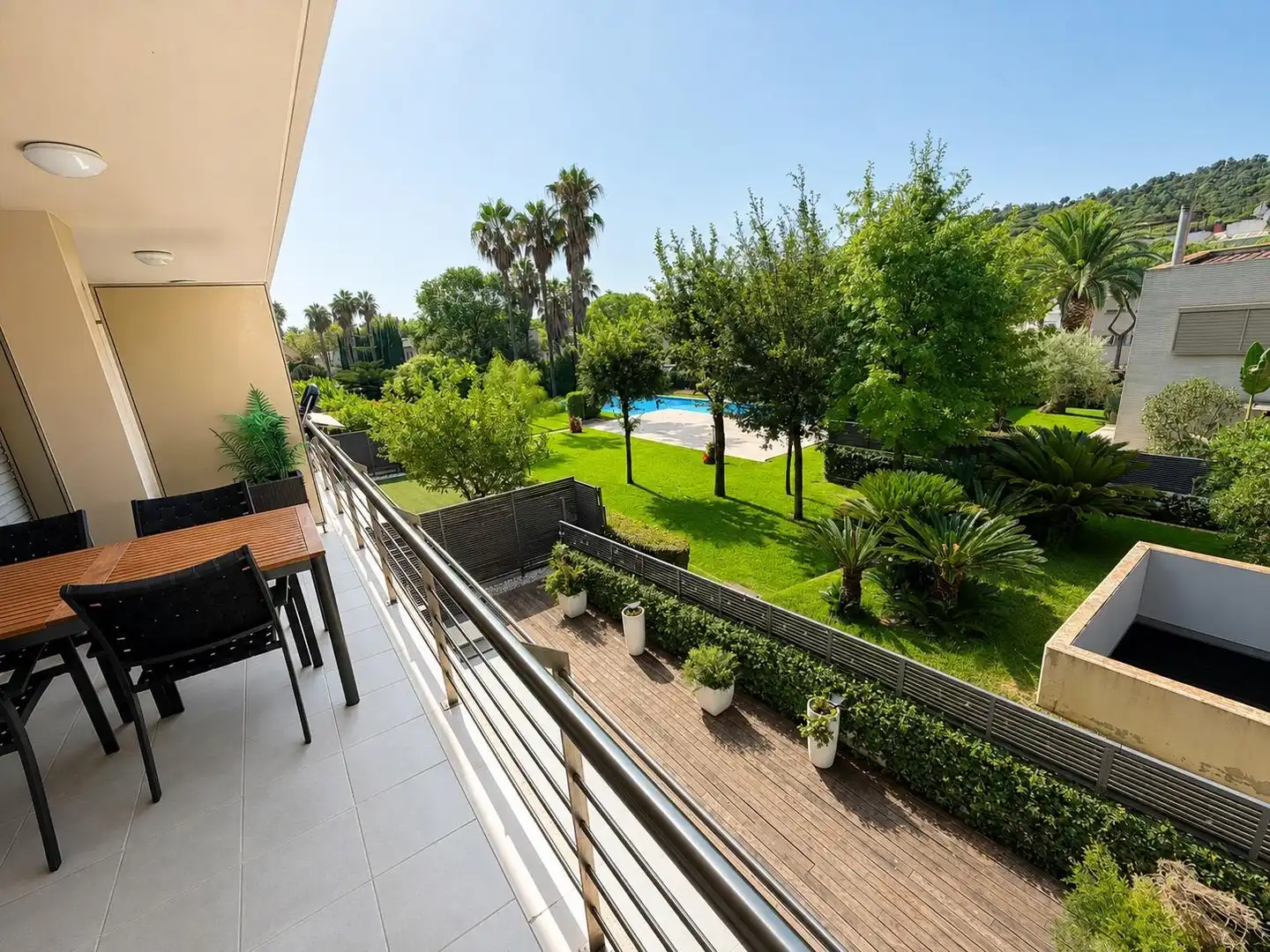 Flat with pool for sale in Carrer Avinguda Terol