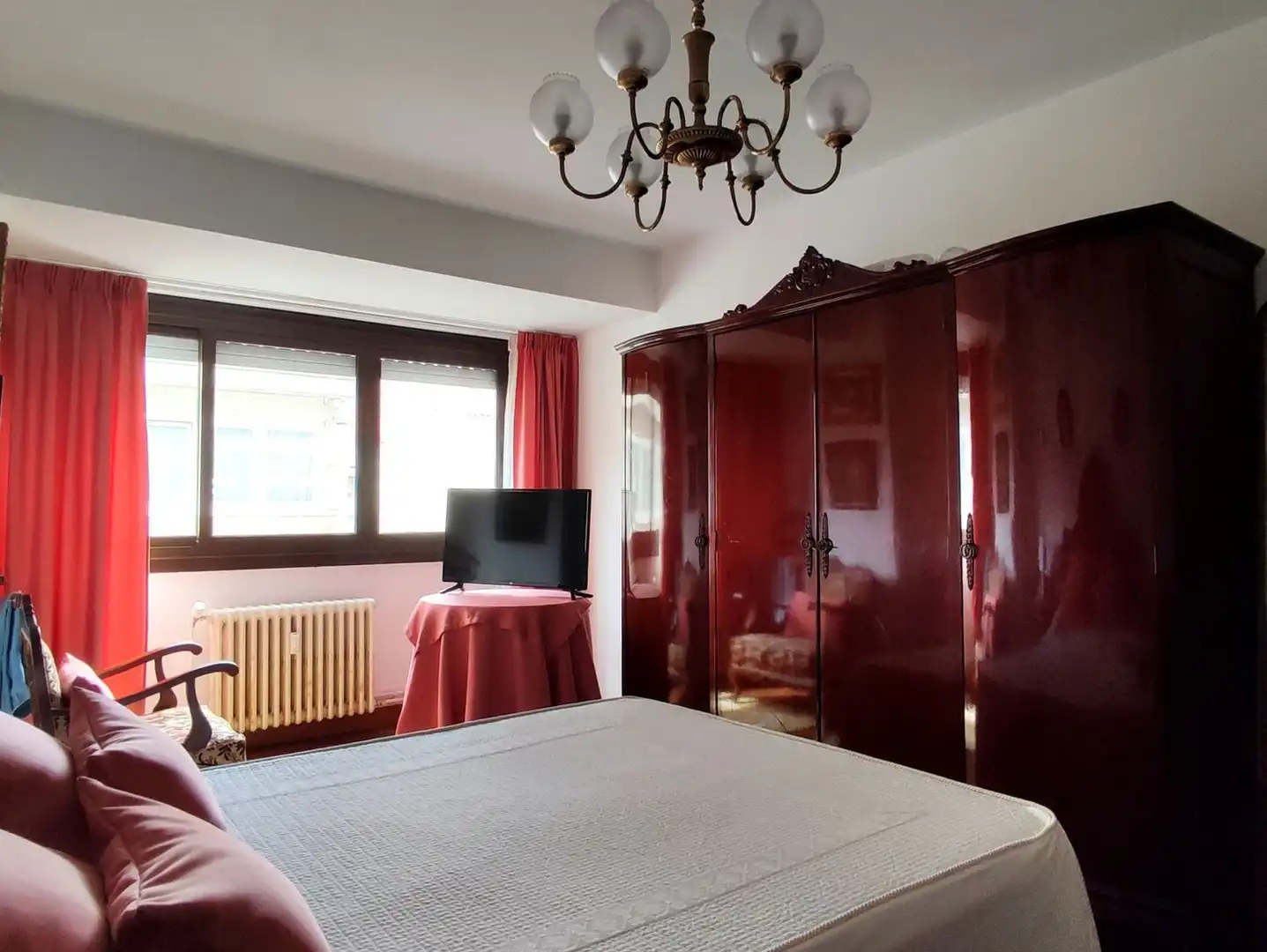 Habitación de Piso en venta en A Coruña Capital  con Calefacción, Parquet y Amueblado