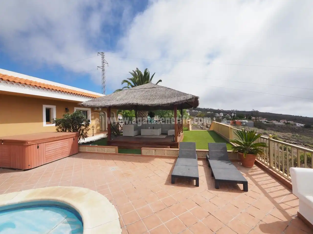 Country homes for sale in Casco Urbano