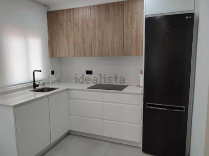 Kitchen of Flat for sale in  Sevilla Capital  with Air Conditioner