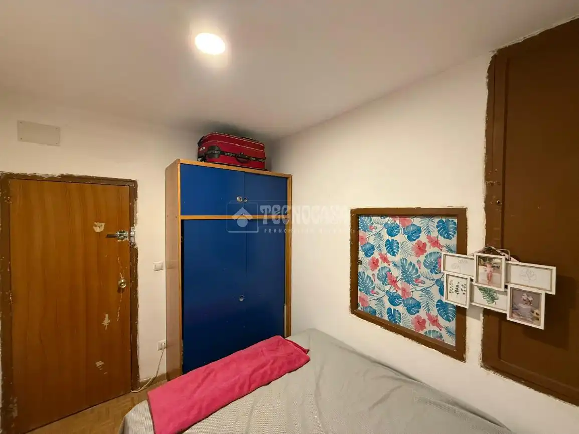 Habitación de Piso en venta en Madrid con Parquet