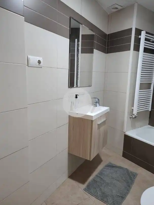 Duplex con terrazza in affitto a Centre