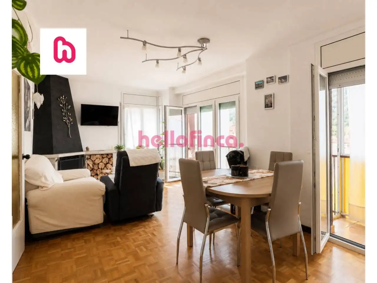 Sala de estar de Piso en venta en Puig-reig con Aire acondicionado, Calefacción y Parquet