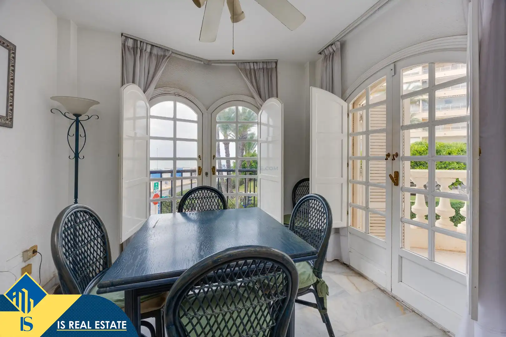 Apartamento con piscina en venta en Playa de los Locos, imagen 4