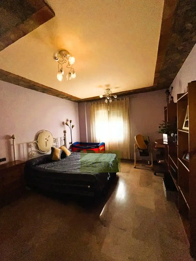 Dormitori de Casa o xalet en venda en Ontinyent amb Aire condicionat, Jardí privat i Terrassa