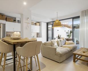 Living room of Apartment for sale in Torremolinos  with Air Conditioner and Community pool