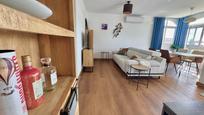 Sala d'estar de Apartament en venda en Torremolinos amb Aire condicionat, Terrassa i Balcó