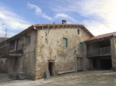 Landhaus mit Balkon zum Verkauf in Vidrà