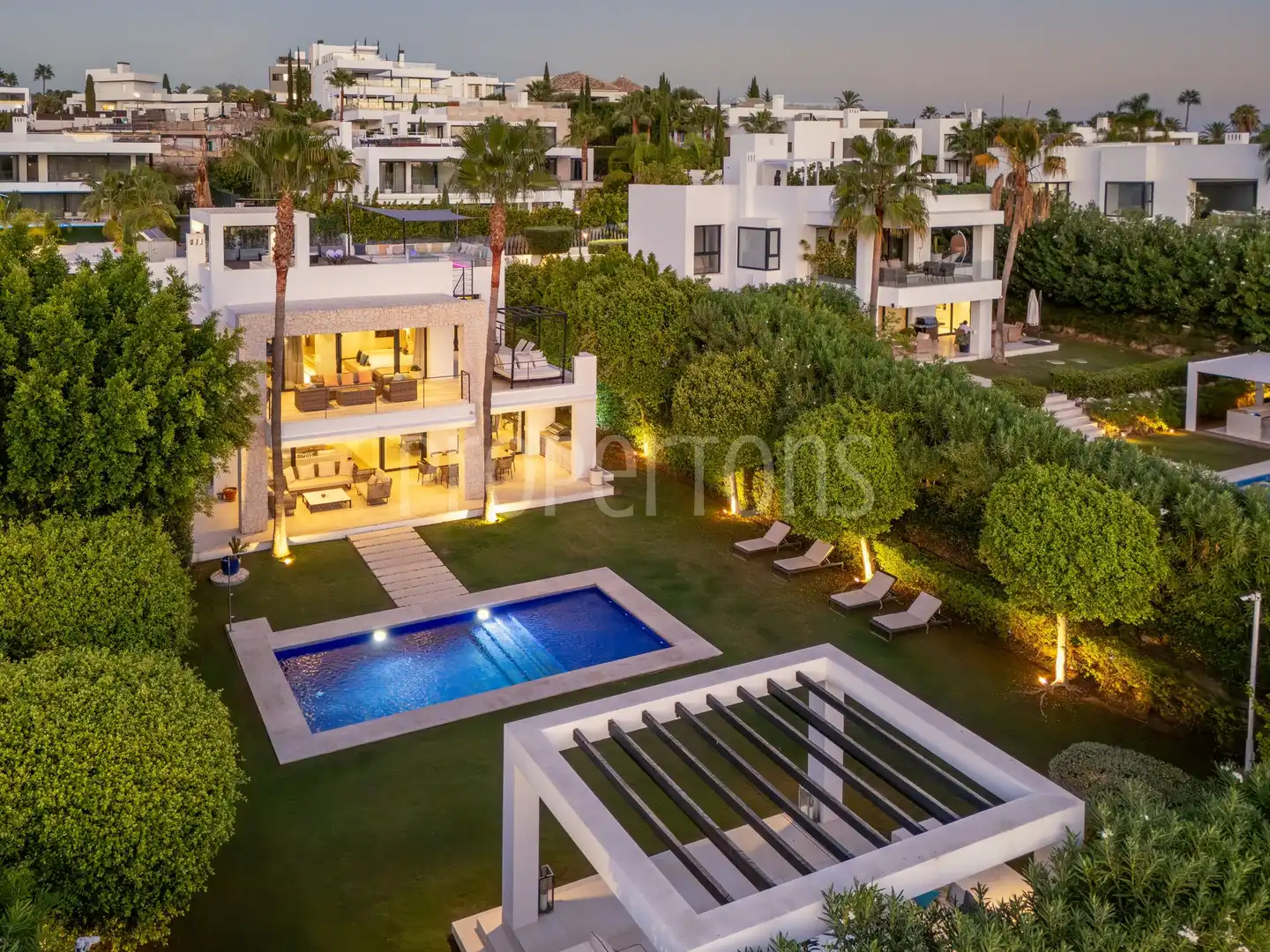 Vista exterior de Casa o chalet en venta en Marbella