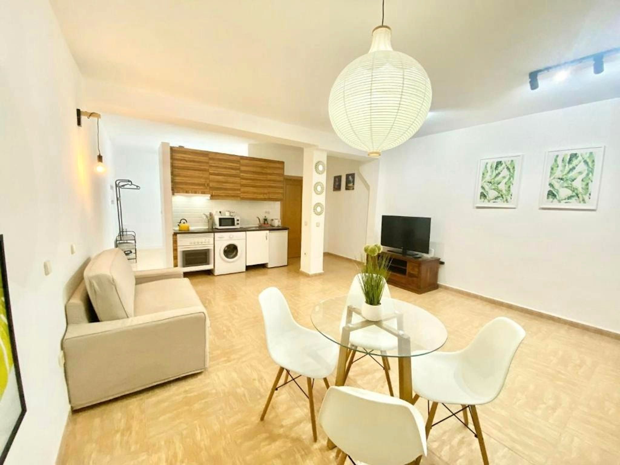 Living room of Flat to rent in  Madrid Capital  with Washing machine and TV