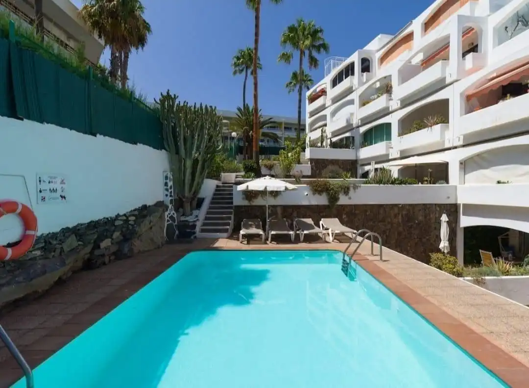 Außenansicht von Erdgeschoss zur Miete in San Bartolomé de Tirajana mit Terrasse, Möbliert und Gemeinschaftspool