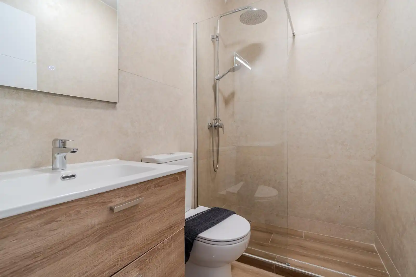 Bany de Apartament de lloguer en Pilar de la Horadada amb Terrassa, Moblat i Forn