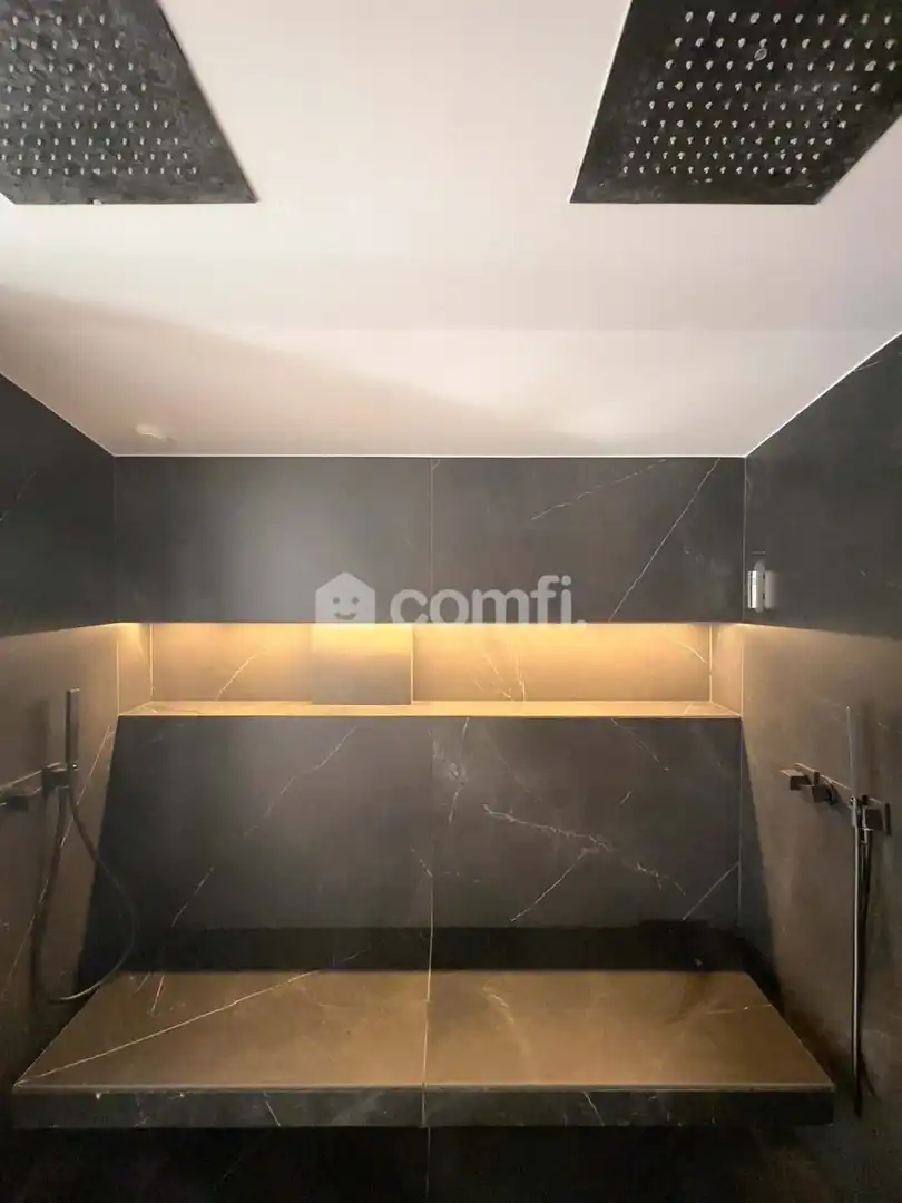 Office for rent in Avila, El Poblenou