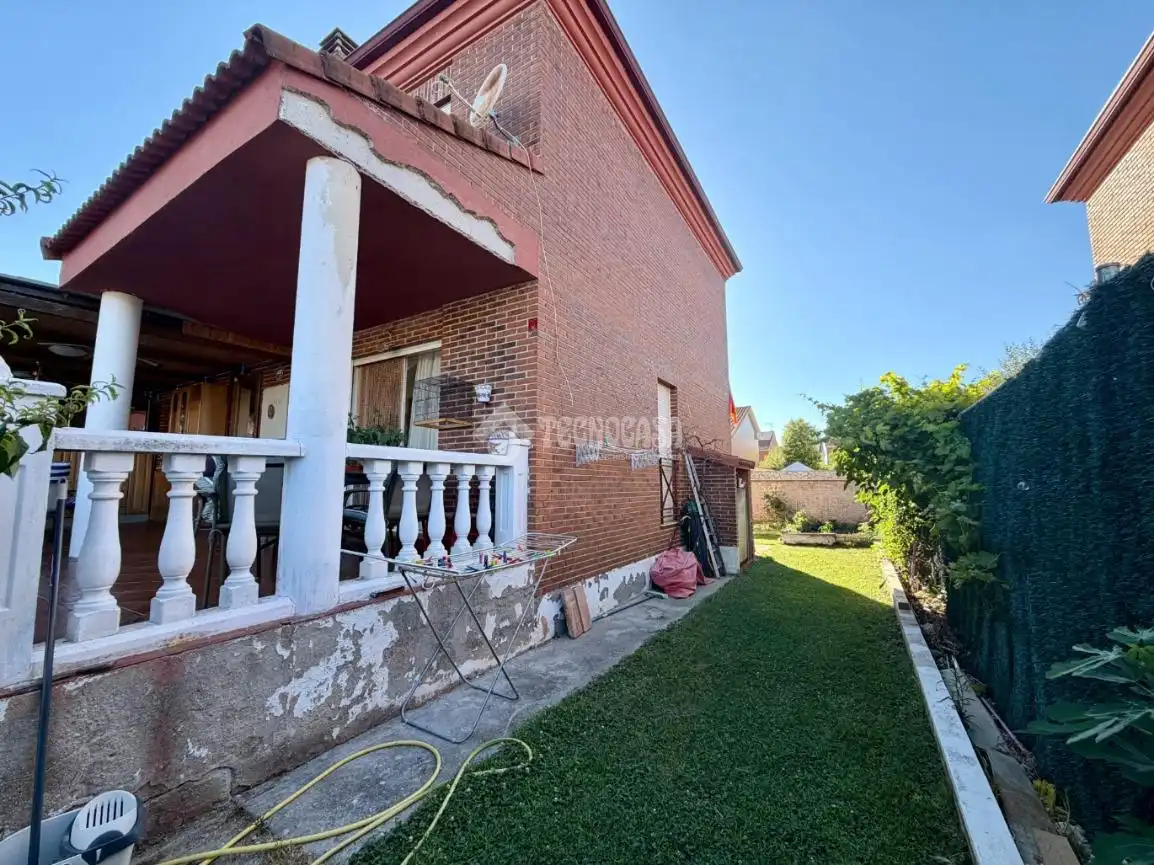 Casa pareada en venta en Villanueva de la Torre, imagen 40