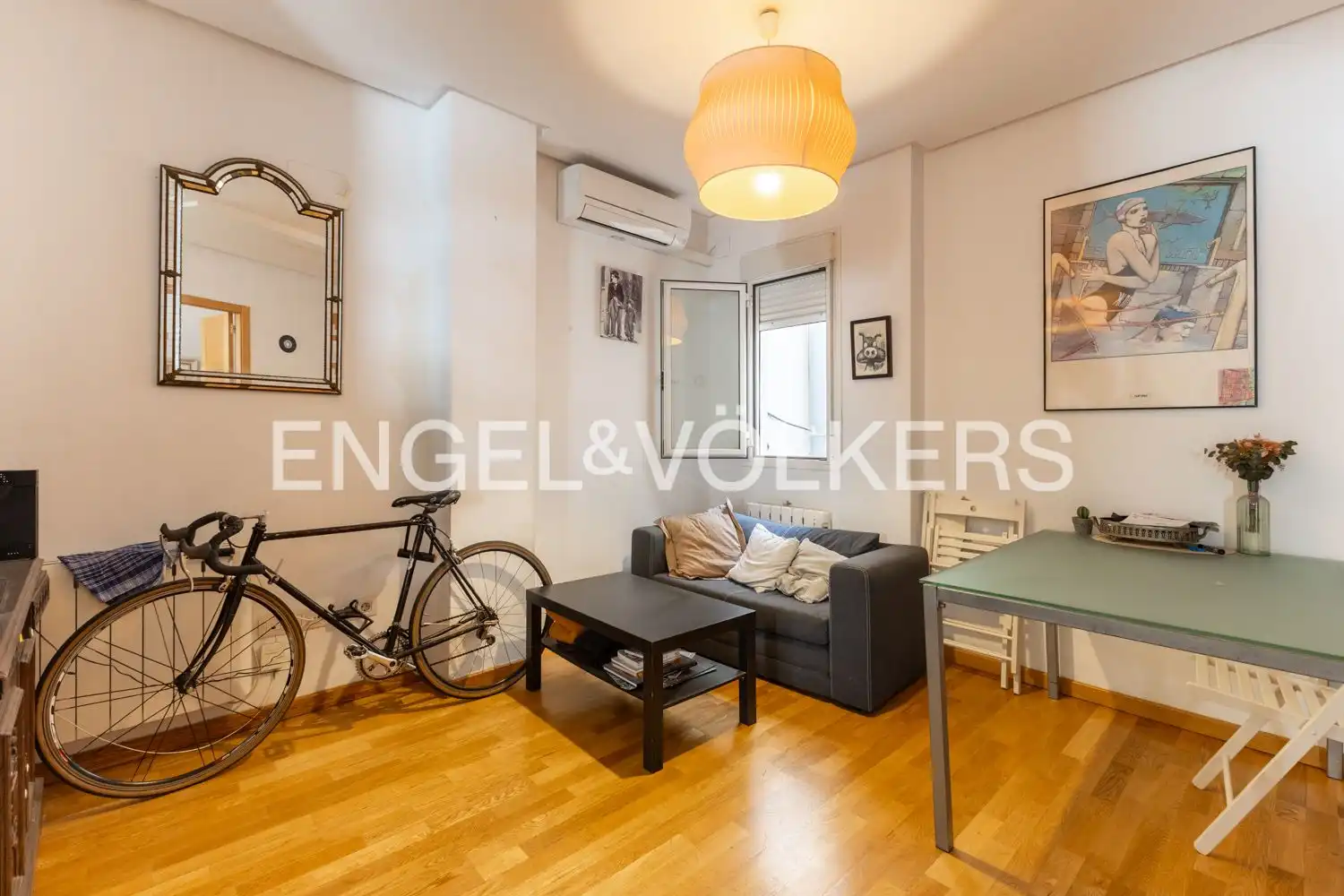 Vista exterior de Dúplex en venta en Valencia con Aire acondicionado, Calefacción y Parquet