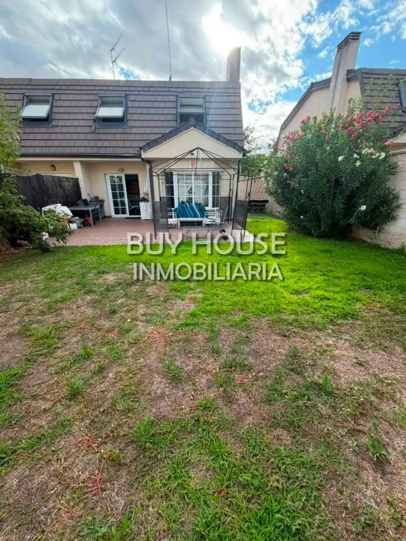 Chalet con jardín en venta en Señorío de Illescas