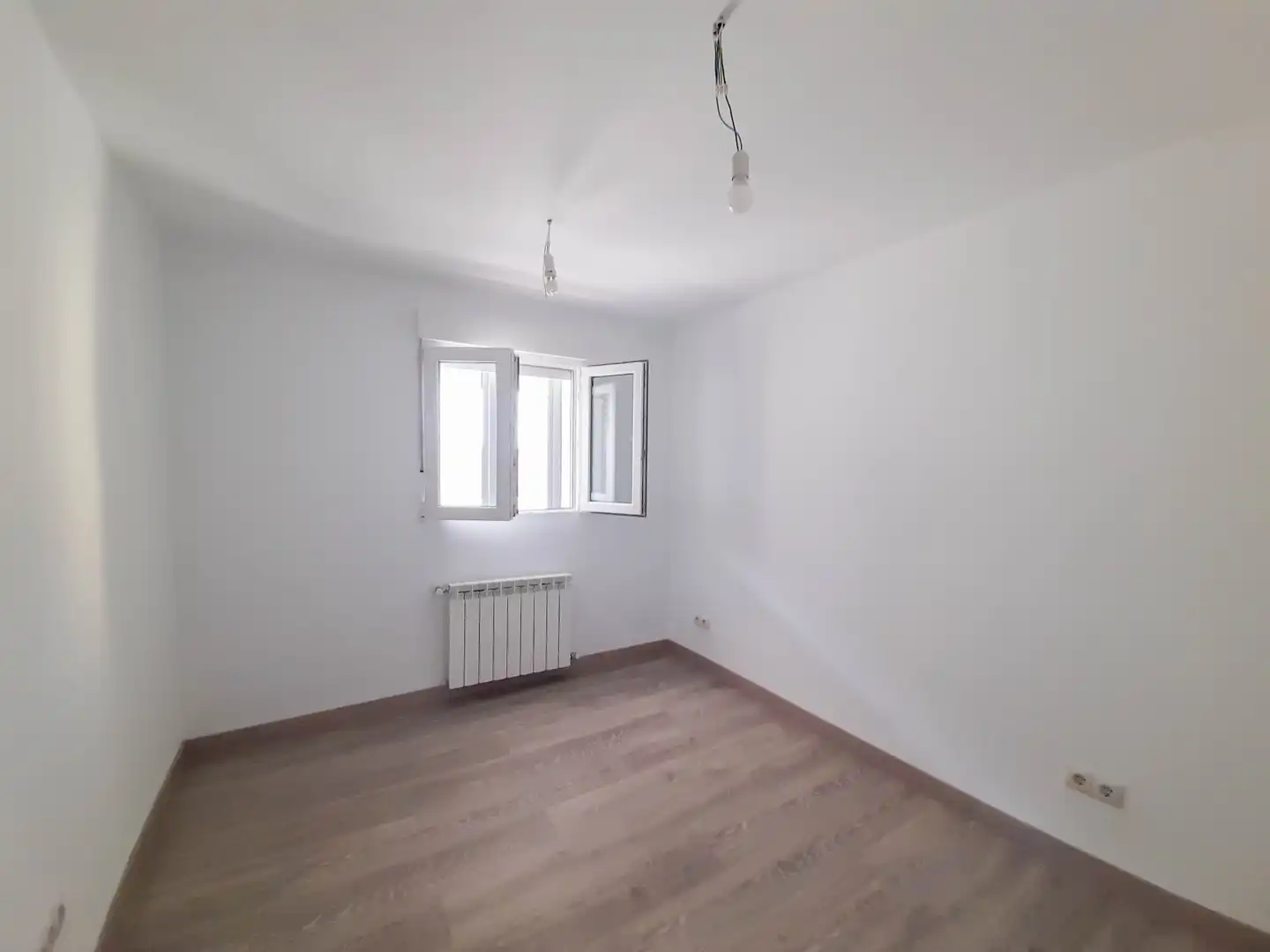 Bedroom of Flat for rent in Madrid  with Heating, Terrace and Oven