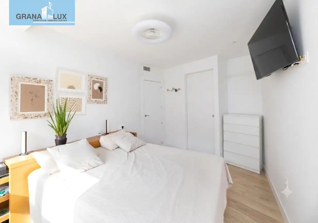 Schlafzimmer von Wohnung zur Miete in Granada mit Terrasse