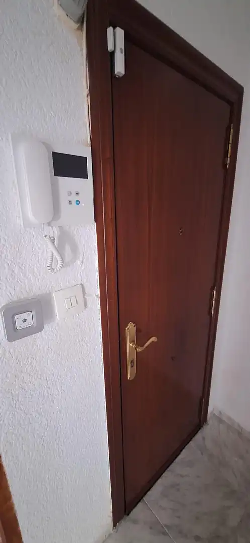 Flat for sale in Torrent  with Furnished and Balcony