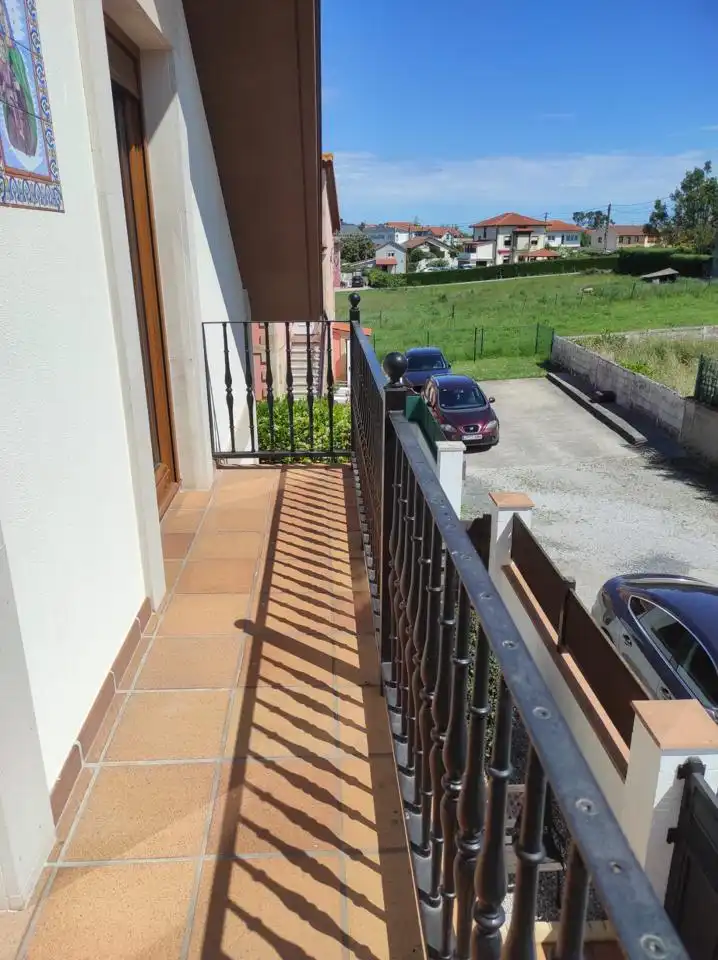 Terraza de Casa o chalet en venta en Marina de Cudeyo con Calefacción, Jardín privado y Parquet
