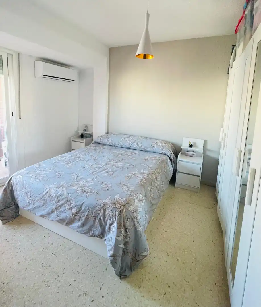 Bedroom of Apartments for sale in Benidorm  with Air Conditioner, Terrace and Furnished