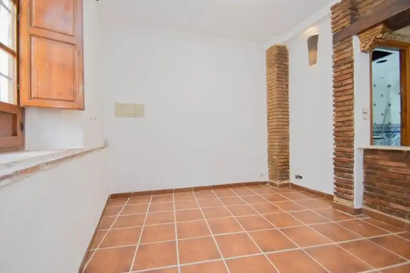 Piso en venta en Granada con Terraza