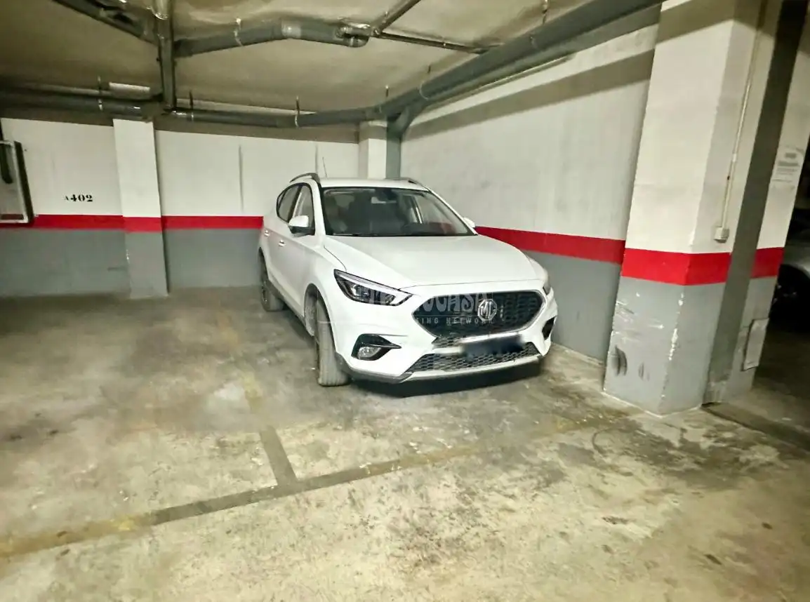 Parking de Piso en venta en Paterna