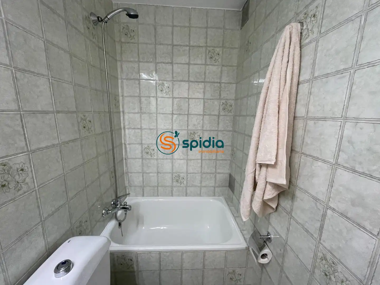 Baño de Apartamento de alquiler en Águilas con Balcón