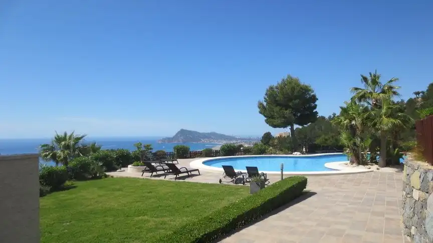 Jardín de Piso en venta en Altea con Calefacción, Terraza y Piscina