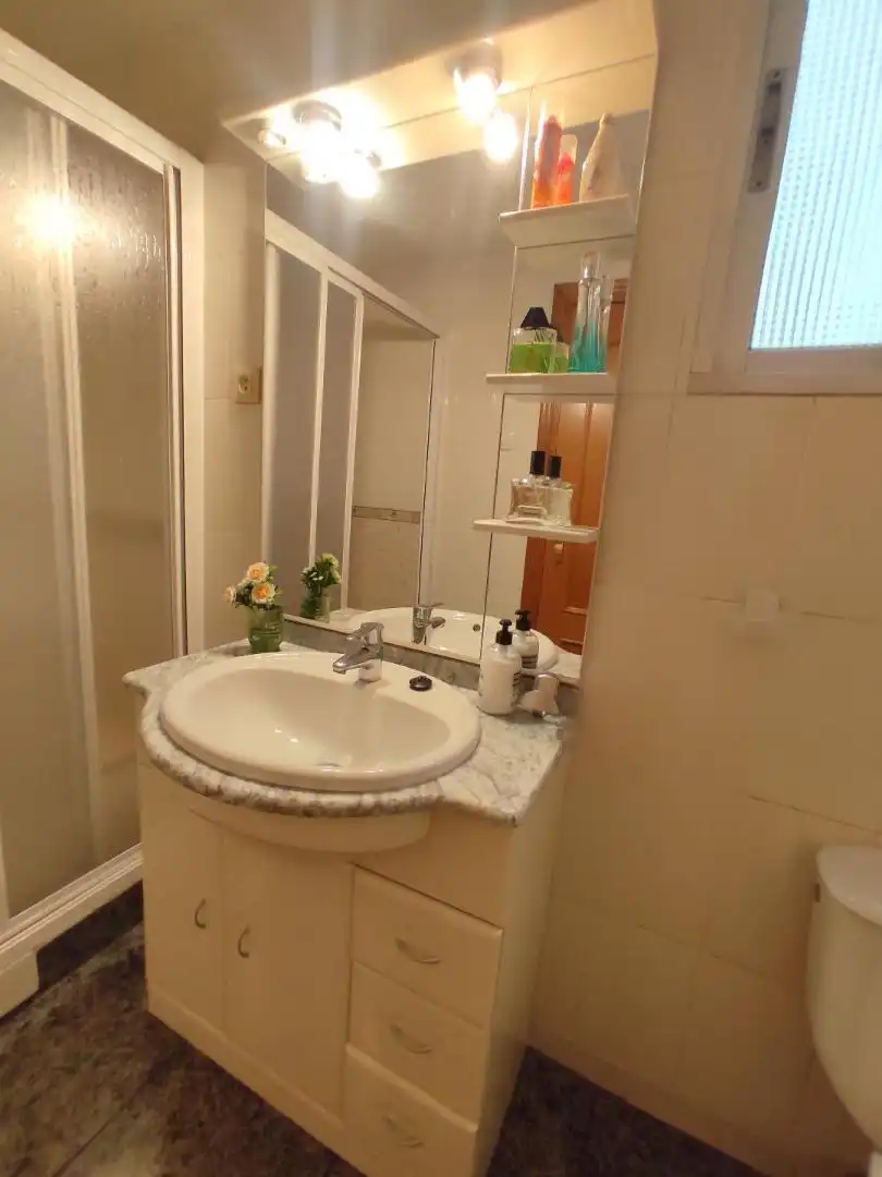 Badezimmer von Wohnung zum Verkauf in Valencia