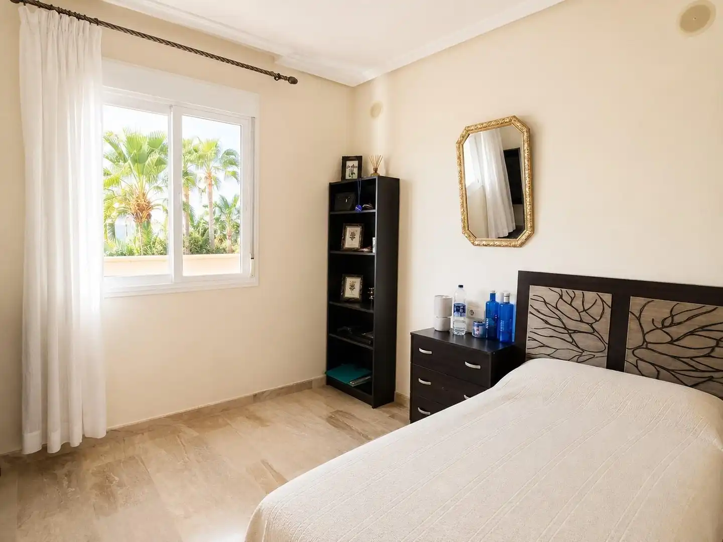Dormitori de Pis en venda en Benalmádena amb Aire condicionat, Jardí privat i Terrassa