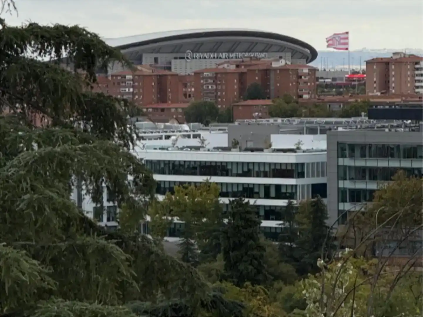 Vista exterior de Pis per a compartir en Madrid amb Aire condicionat, Jardí privat i Parquet
