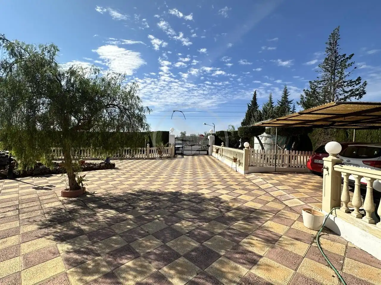Terrassa de Finca rústica en venda en Linares amb Jardí privat, Terrassa i Piscina