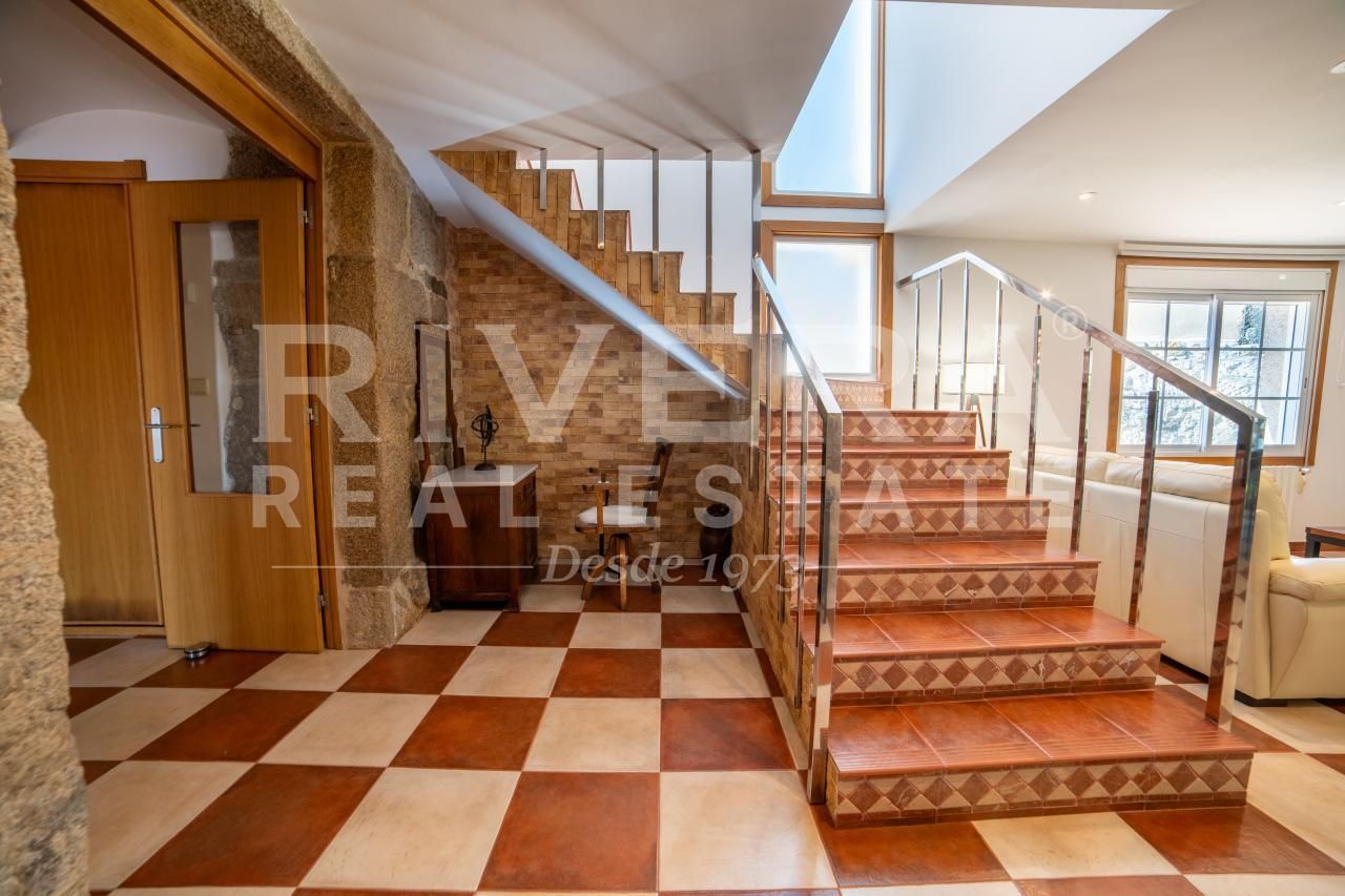 House or chalet for sale in Nigrán  with Heating, Private garden and Furnished