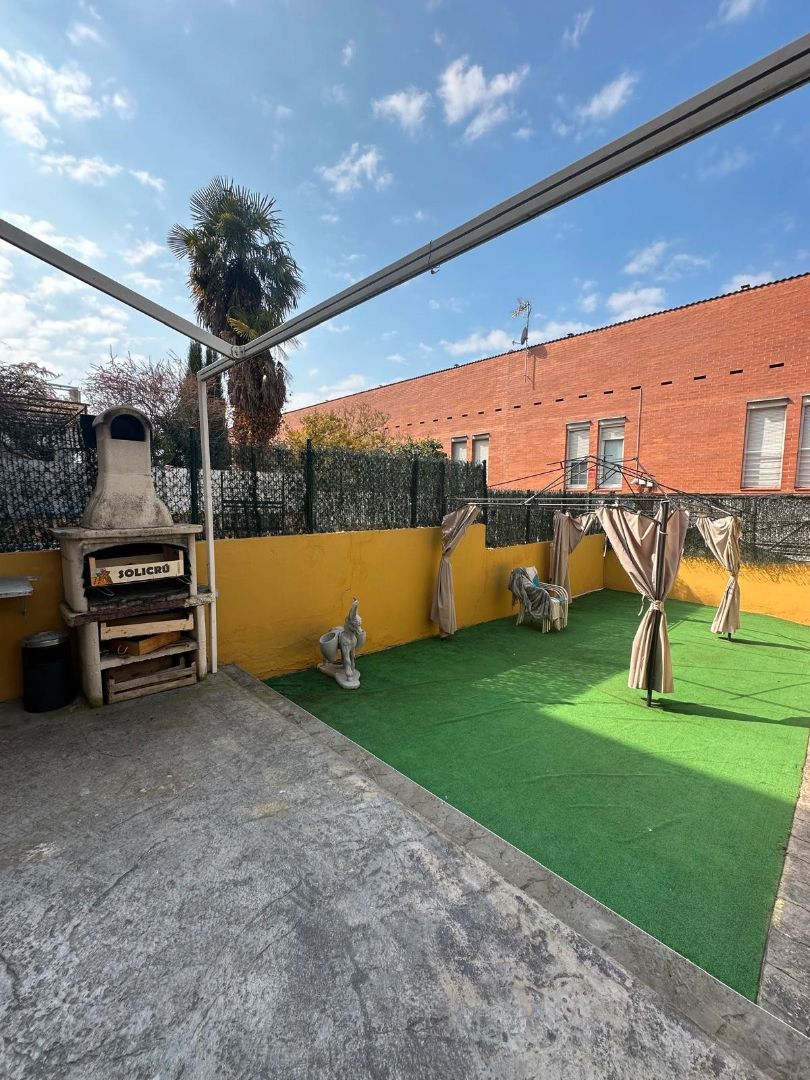 Terrasse von Einfamilien-Reihenhaus zum Verkauf in Manresa mit Klimaanlage, Heizung und Parkett