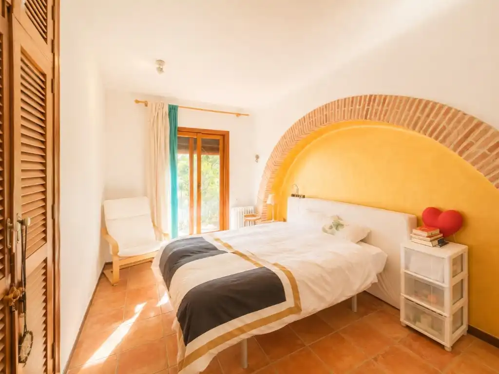 Habitación de Casa adosada en venta en Orba con Calefacción