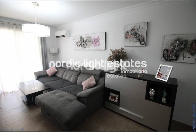 Piso en Venta en Caleta de Vélez