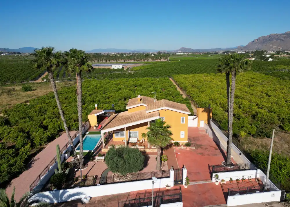 Vista exterior de Casa o xalet en venda en Orihuela