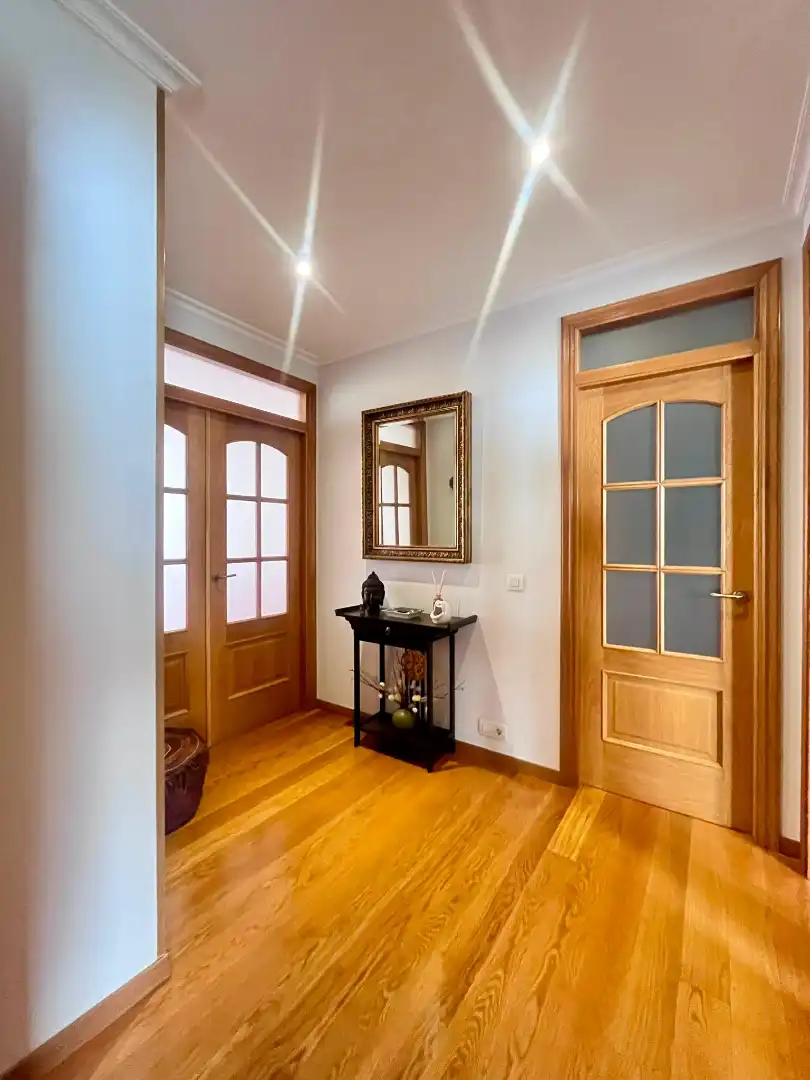 Pis de lloguer en A Coruña Capital  amb Calefacció, Parquet i Forn