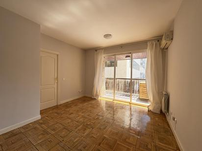 Bedroom of Apartment to rent in  Madrid Capital  with Air Conditioner, Heating and Parquet flooring